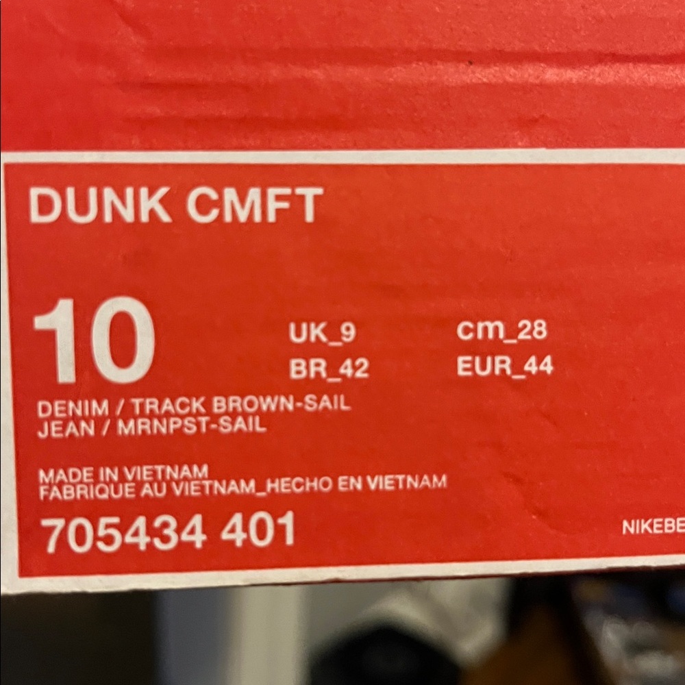Nike Dunks Dark and Light blue Denim - Picture 7 of 7